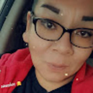 Meet your Posher, Evita